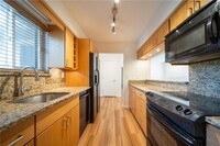 48 Finch Trail NE, Unit 0201 in Atlanta, GA - Building Photo - Building Photo