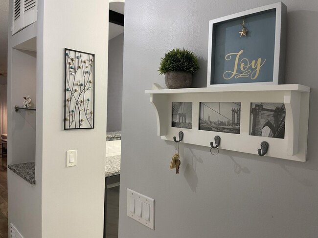 1030 Green Pine Blvd in West Palm Beach, FL - Building Photo - Building Photo