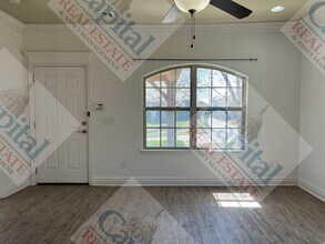 1633 NE 11th St in Oklahoma City, OK - Building Photo - Building Photo