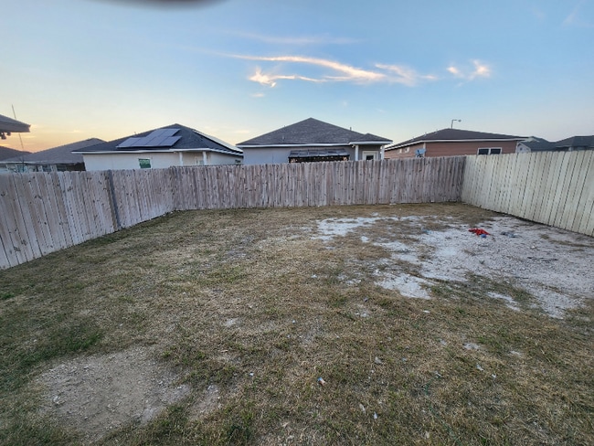 1019 Tesoro Hills in Del Rio, TX - Foto de edificio - Building Photo