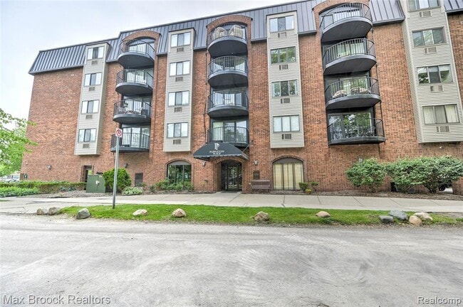 property at 35300 Woodward Ave