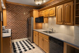 4434 Mill Creek Pkwy in Kansas City, MO - Building Photo - Building Photo