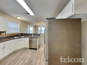 2102 Taras Trace Dr in Statesville, NC - Building Photo - Building Photo