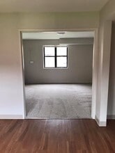Century Woods Apartments in Rock Island, IL - Building Photo - Building Photo