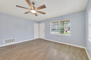 3428 Bradford St in Houston, TX - Building Photo
