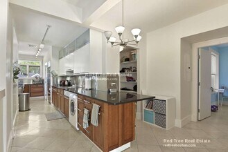 28 Babcock St, Unit 3 in Brookline, MA - Building Photo - Building Photo
