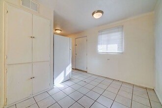 251 W Northern Ave in Coolidge, AZ - Building Photo - Building Photo