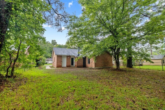 426 Brookview Dr in Montgomery, AL - Building Photo - Building Photo