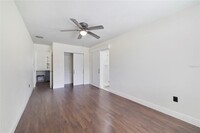 4813 Burgundy Ln in Orlando, FL - Foto de edificio - Building Photo