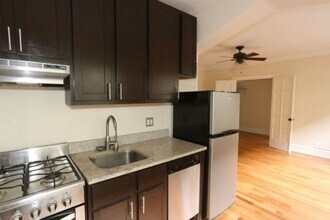 4731 N Hermitage Ave, Unit J05W in Chicago, IL - Foto de edificio - Building Photo