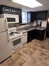1225 Battery Ave, Unit 3rd Floor Apt in Baltimore, MD - Foto de edificio - Building Photo