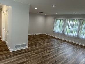 105 N Phelps Ave in Arlington Heights, IL - Building Photo - Building Photo