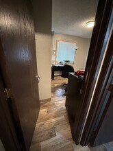 1032 E 12th Ave, Unit 4 in Anchorage, AK - Foto de edificio - Building Photo