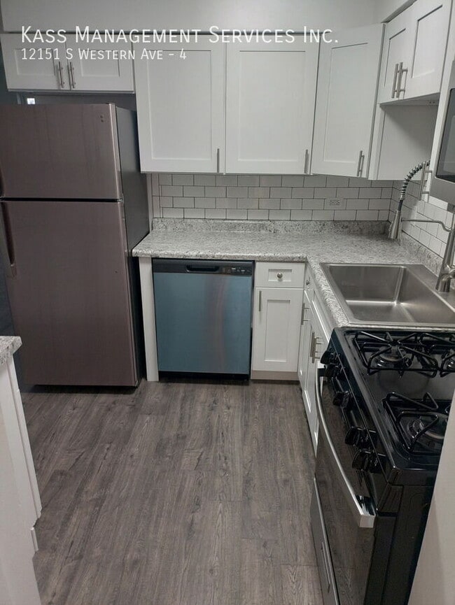 property at 12151 S Western Ave