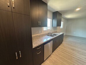 20 Follett St in Lemoore, CA - Building Photo - Building Photo