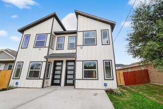 5523 Haight St in Houston, TX - Building Photo - Building Photo