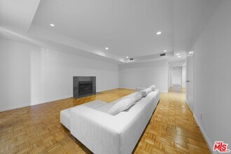 1601 N Fuller Ave in Los Angeles, CA - Building Photo - Building Photo