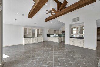 22 Creekwood Dr in Montgomery, TX - Building Photo - Building Photo