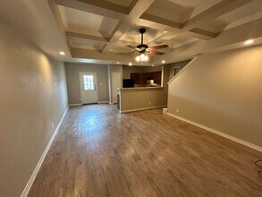 5026 Summit Wood in San Antonio, TX - Building Photo - Building Photo