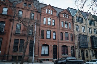 1023 N Calvert St, Unit A in Baltimore, MD - Foto de edificio - Building Photo