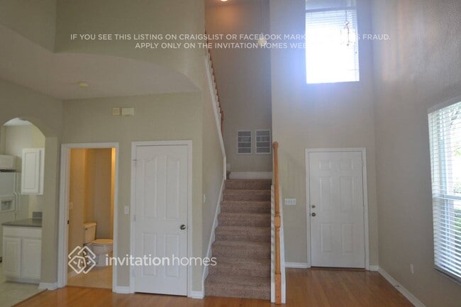 10604 Marlington Pl in Tampa, FL - Foto de edificio - Building Photo