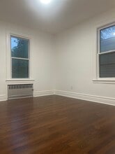 54 Poe Ave, Unit Second Flr in Newark, NJ - Building Photo - Building Photo