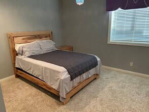 6078 Shawnee Ct in Bettendorf, IA - Building Photo - Building Photo