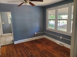 1205 Tribble St in Anderson, SC - Foto de edificio - Building Photo