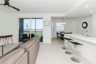 5715 Double Eagle Cir, Unit B-09 in Ave Maria, FL - Foto de edificio - Building Photo