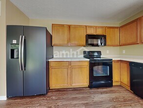 5569 Windsor Ct in South Lebanon, OH - Building Photo - Building Photo