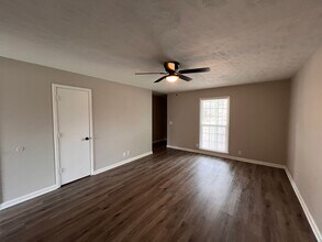 502 Windellwood Cir in Smyrna, TN - Building Photo - Building Photo