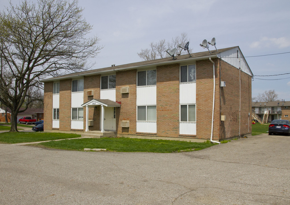 1934 Holburn Ave in Columbus, OH - Building Photo