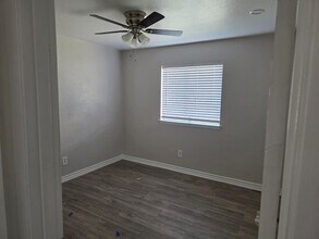 2937 Laramie St in Irving, TX - Building Photo - Building Photo