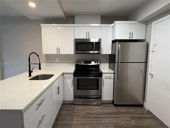 property at 805 W 30th St