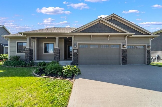 property at 916 NE Silkwood St