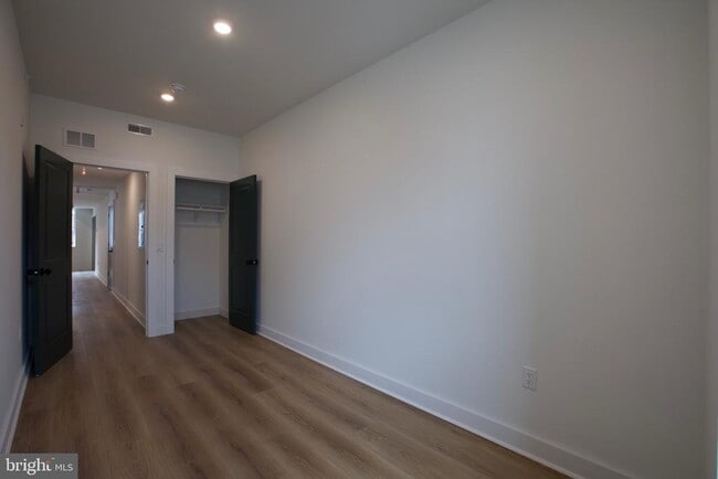 property at 1224 W Silver St