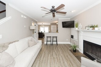 1370 Cassidy Ct in Mount Pleasant, SC - Foto de edificio - Building Photo