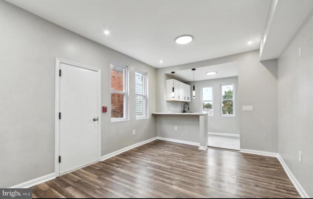 5912 Old York Rd in Philadelphia, PA - Building Photo