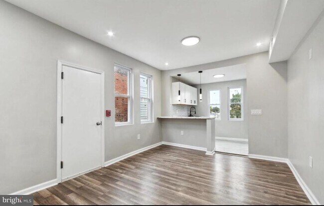 property at 5912 Old York Rd