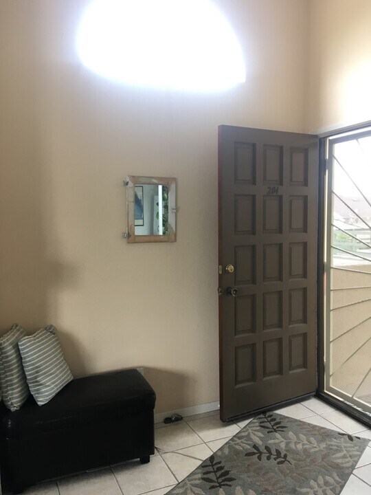 4357 Cleveland Ave, Unit 204 in San Diego, CA - Building Photo