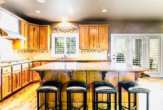 9728 Quartzridge Dr in Sandy, UT - Building Photo - Building Photo