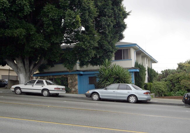 917 Centinela Ave in Inglewood, CA - Foto de edificio - Building Photo