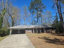 1550 Greenbrook Dr in Austell, GA - Building Photo