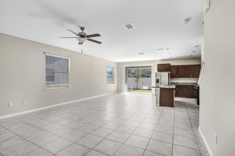 821 Royal Empress Dr in Ruskin, FL - Building Photo - Building Photo