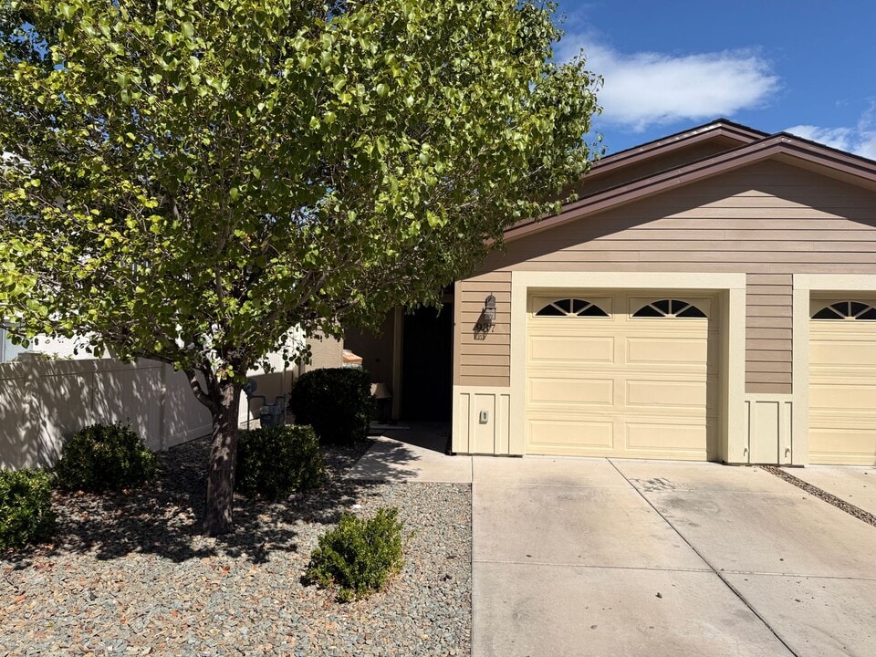937 Gail Gardner Way in Prescott, AZ - Building Photo