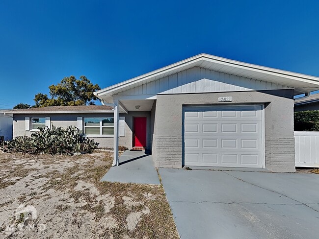 property at 7511 Hawthorn Dr