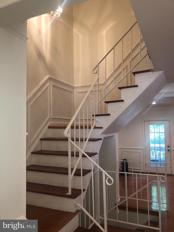 property at 7426 Erska Woods Court