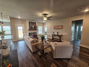 1800 Aleia Cv in Sherman, TX - Building Photo - Building Photo