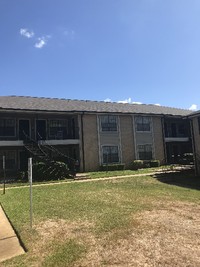 Orleans Square in Nacogdoches, TX - Foto de edificio - Building Photo