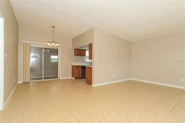 5915 Beechmont Blvd in Orlando, FL - Building Photo - Building Photo